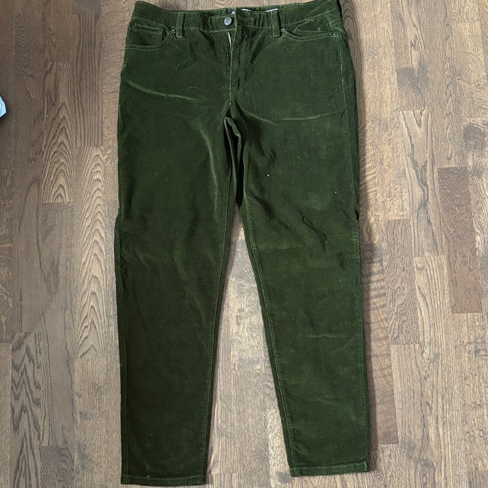Joe Fresh Women’s Forest Green Corduroy Pants
